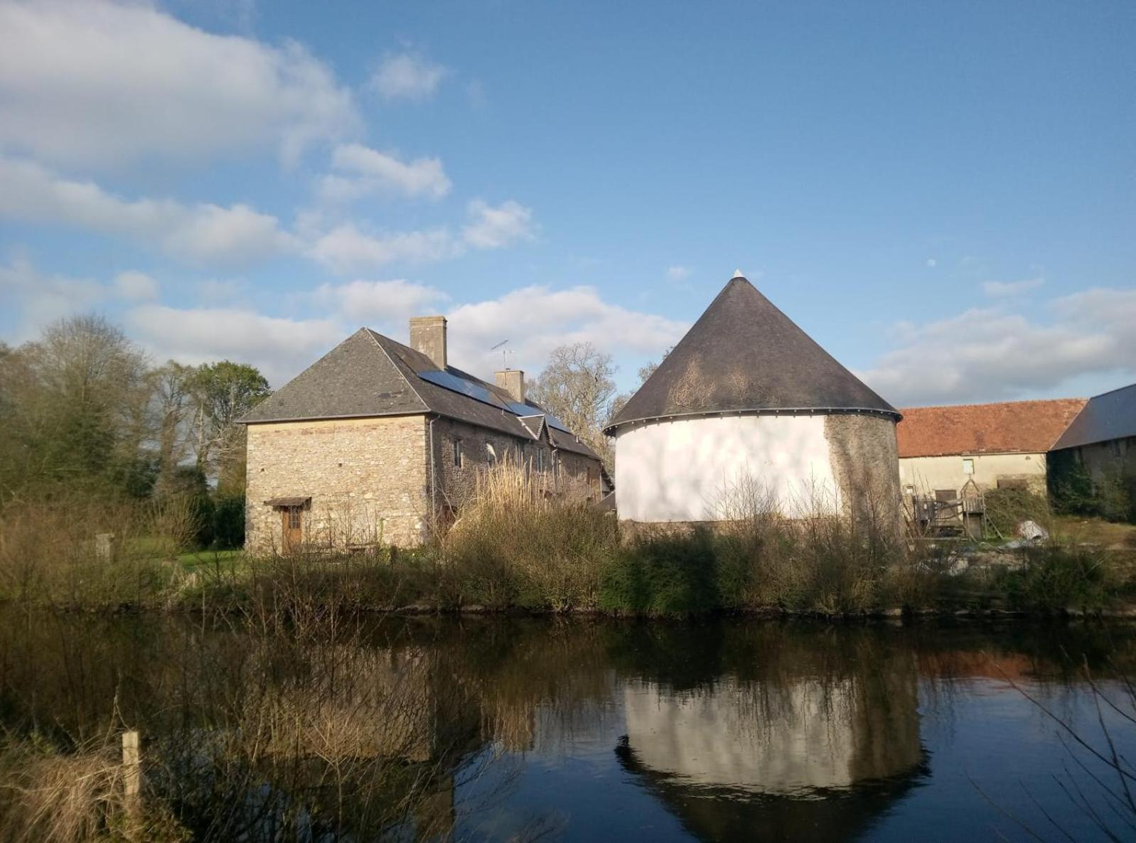 La Synchronicité - Chambres d'Hôtes Saint-Sauveur-Villages Exterior foto